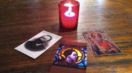 8 świętych, którzy pokonali uzależnienia