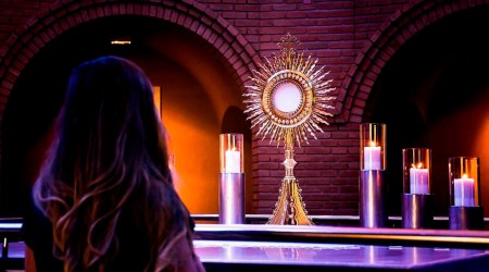 Adoracja Najświętszego Sakramentu nawraca Anglię?