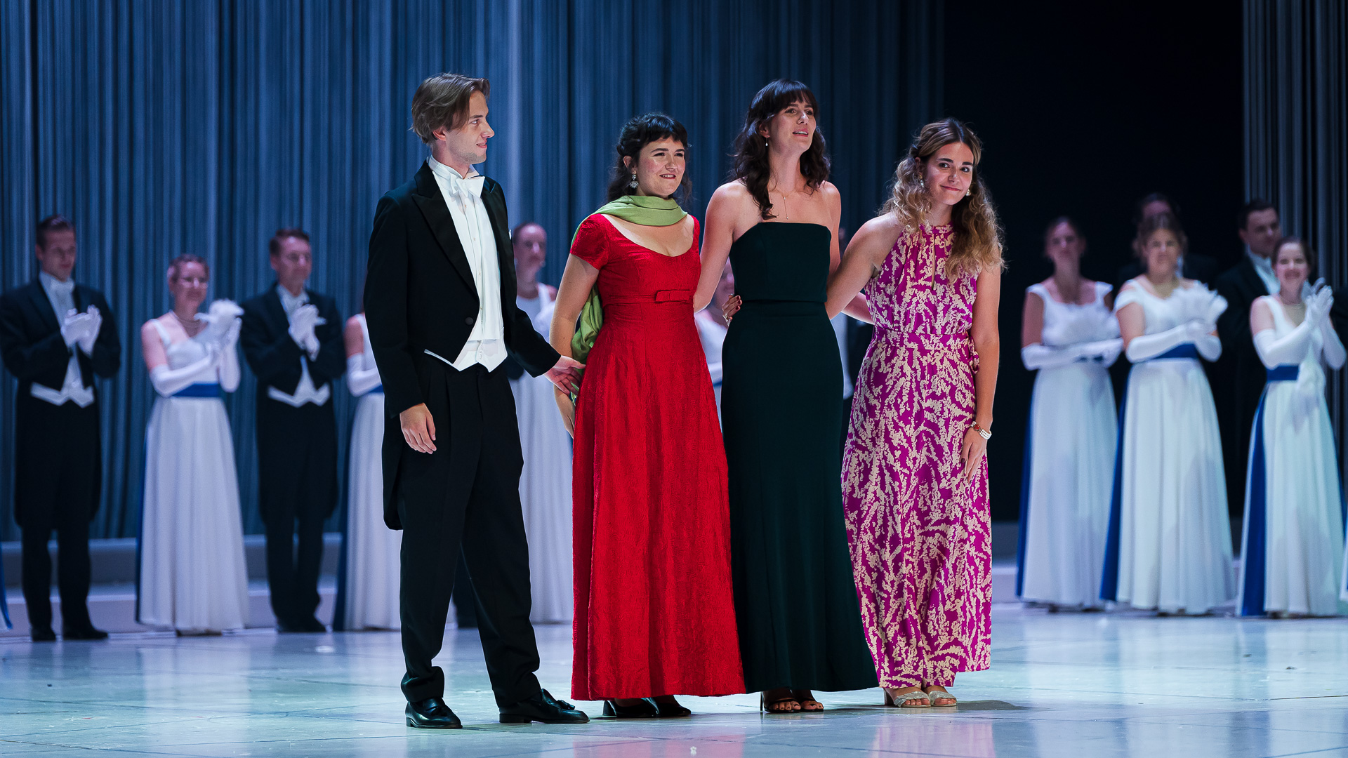 [GALERIA] Tanecznym krokiem w dorosłość, czyli Bal Debiutantów 2023 4/4