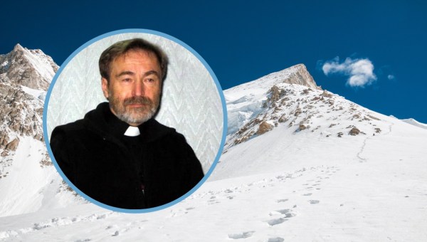 Ks. Krzysztof Gawryna w 1997 r. odprawił Mszę święta na szczycie Gaszerbrum II w Karakorum