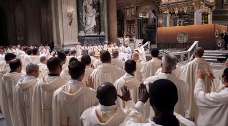 Kiedy kryzys powołań oznacza zbyt wielu księży