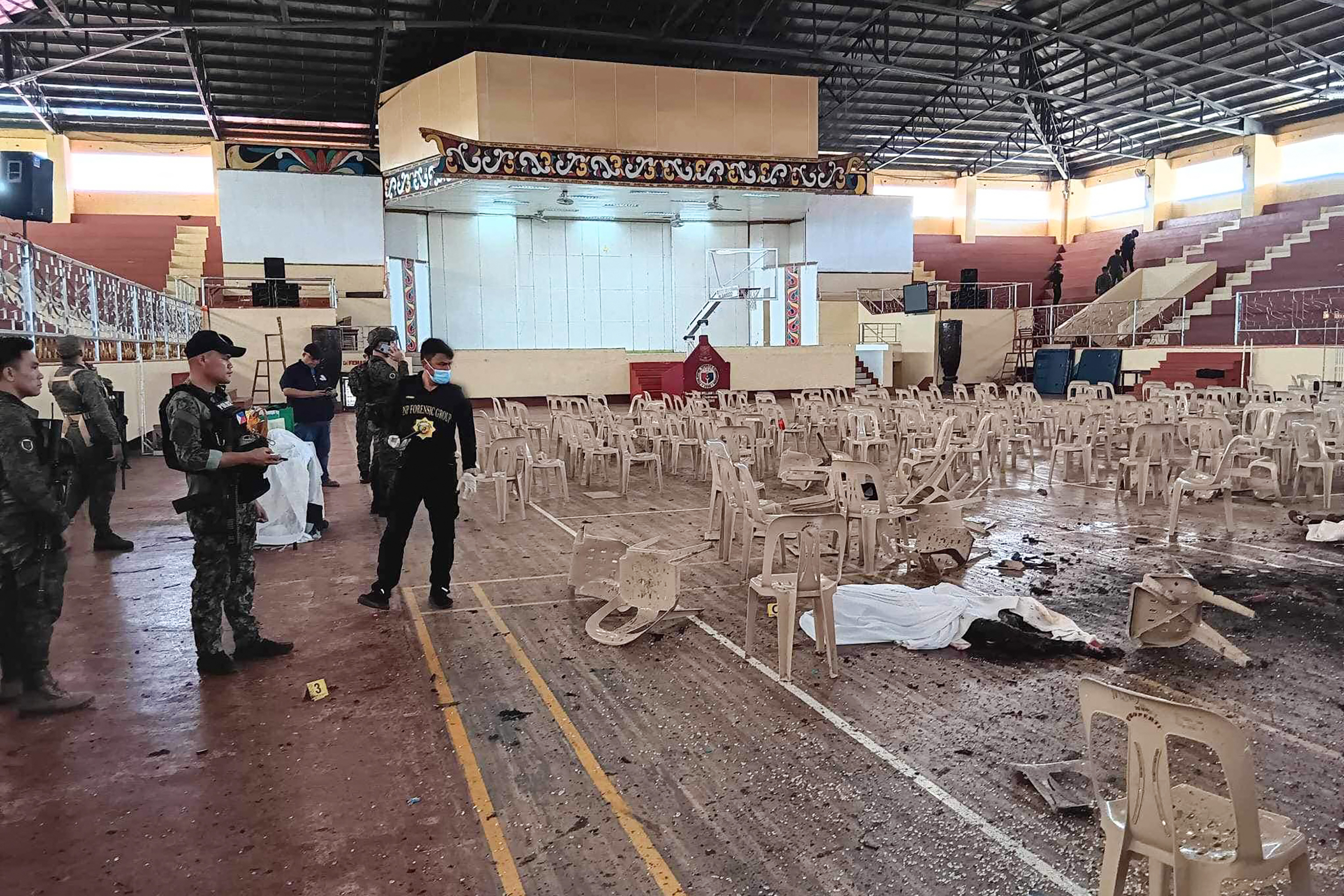 Zniszczony przez wybuch kościół w Filipinach