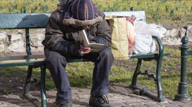 Osoby bezdomne w Polsce. Jak można im pomóc?