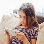 Francja mówi „stop” mediom społecznościowym dla dzieci. Pierwszy taki zakaz w UE