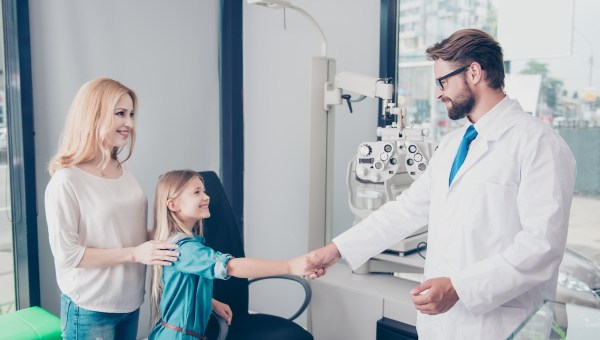 doctor child health wellness gratitude mother eye