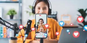 W toksycznym kręgu mediów społecznościowych