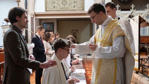 Bierzmowanie w Oratorium w Oxfordzie