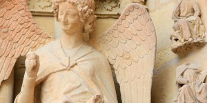 Twój Anioł Stróż czeka na ciebie. Oto jak nawiązać z nim więź