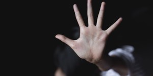 Jesteśmy jak faryzeusze. Oni prześladują Jezusa, my – bliźniego