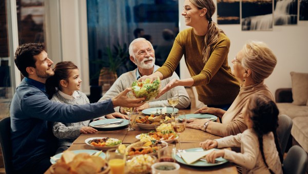 Rodzina przy stole