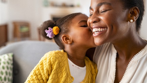 mom-daughter-child-love-
