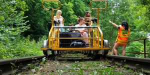 Nie masz pomysłu na wakacje albo weekend? A może wycieczka drezyną?