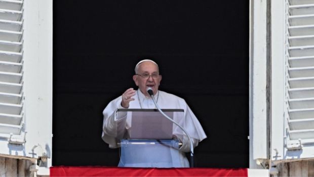 Papież na Regina Caeli: Zaprzyjaźnimy się z Jezusem