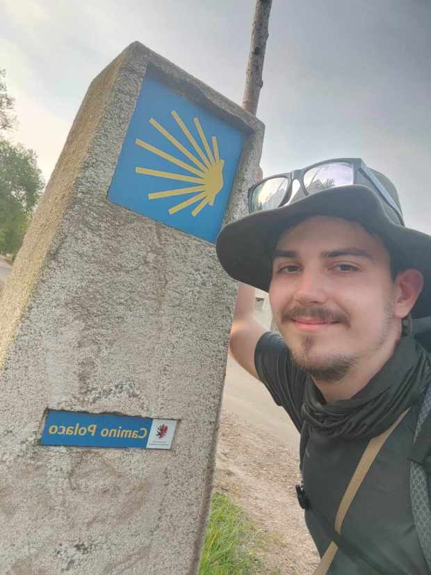 Na Camino de Santiago – przy oznaczeniu szlaku