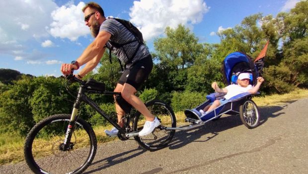 Wyprawa rowerowa niepełnosprawnego Kamila Padlikowskiego
