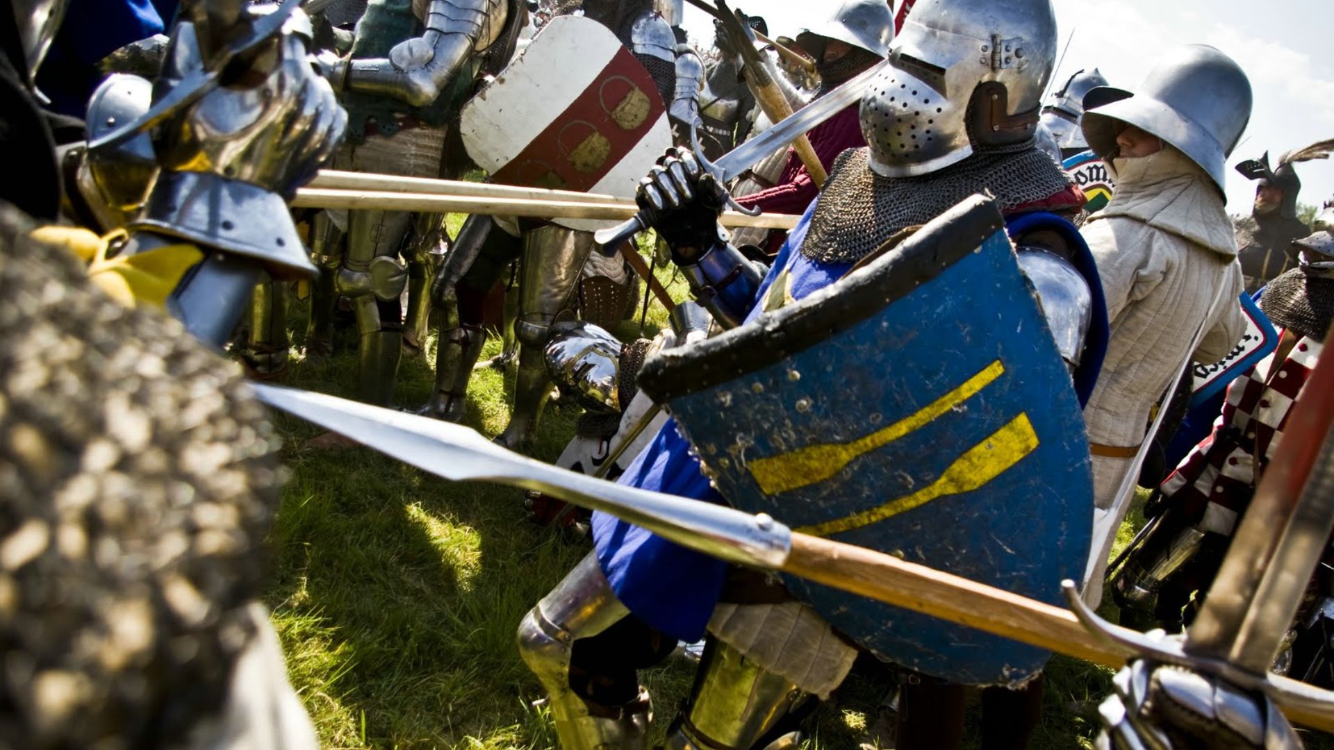 Msza święta w 20-kilogramowej zbroi [GALERIA]