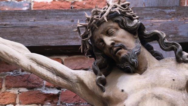 Jezus na krzyżu