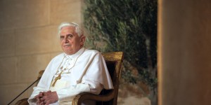 Podróż „myśliciela Boga”. Benedykt XVI w Paryżu [Niezwykłe pielgrzymki papieskie]