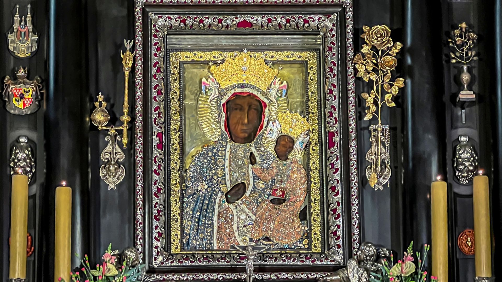 To jedno z najważniejszych sanktuariów na świecie. Jasna Góra, jakiej nie znacie [GALERIA]