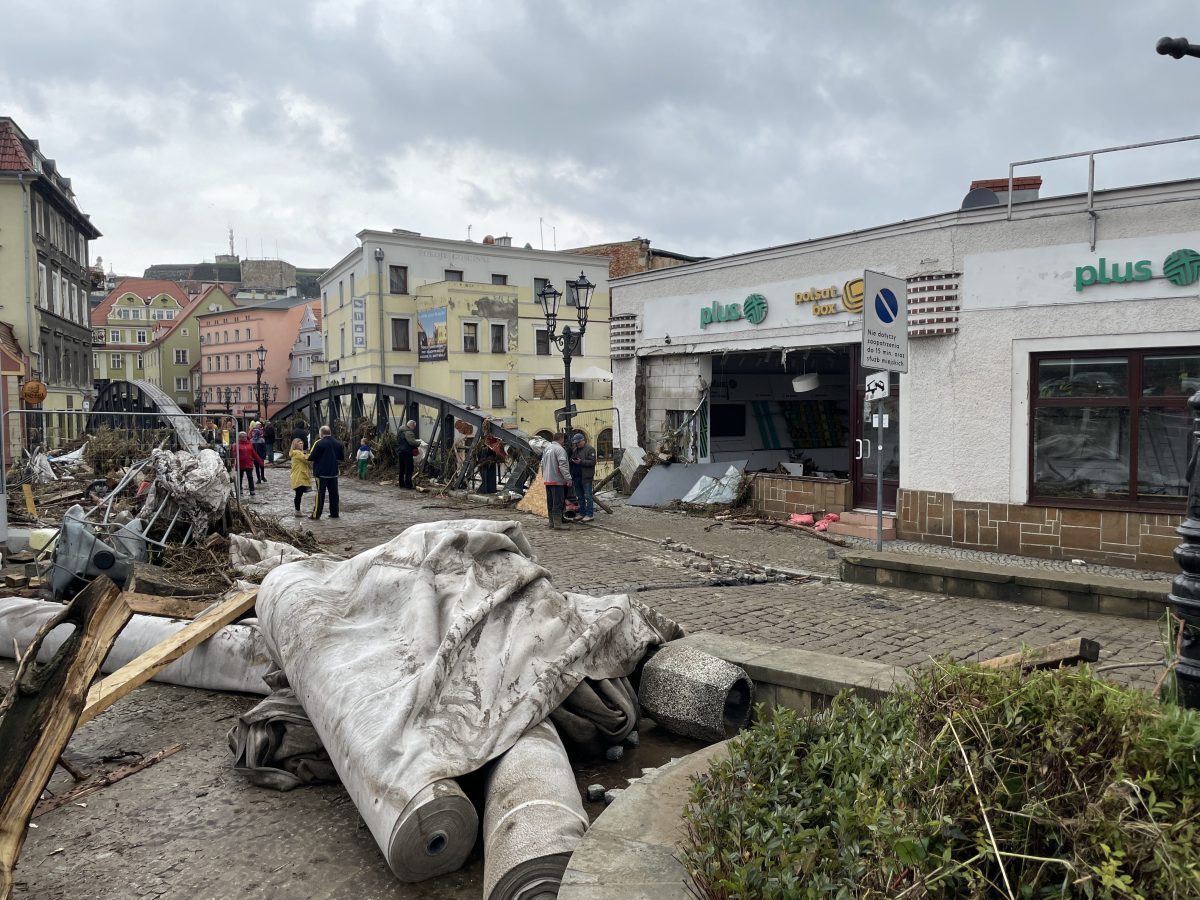 Kłodzko zniszczone powodzią