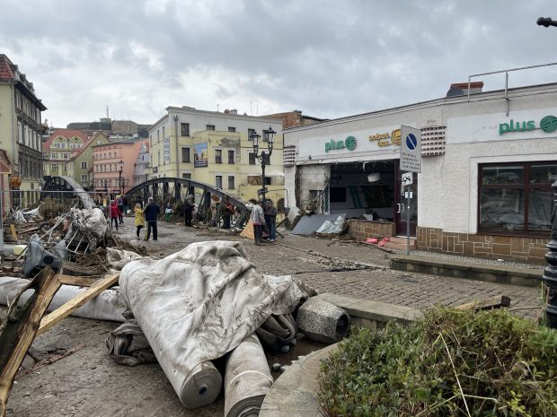 Kłodzko zniszczone powodzią