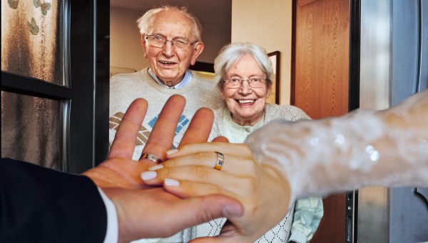 Newlywed couple surprise grandparents