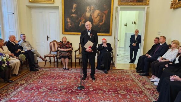 Prof. Marek Krawczyk