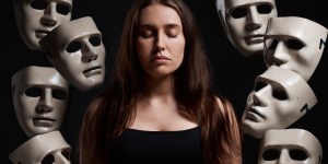 Opętanie a choroba psychiczna. Czy to pierwsze w ogóle istnieje?