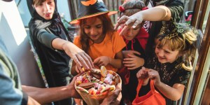 Zabawy halloweenowe. Co mówią o tym naukowcy?