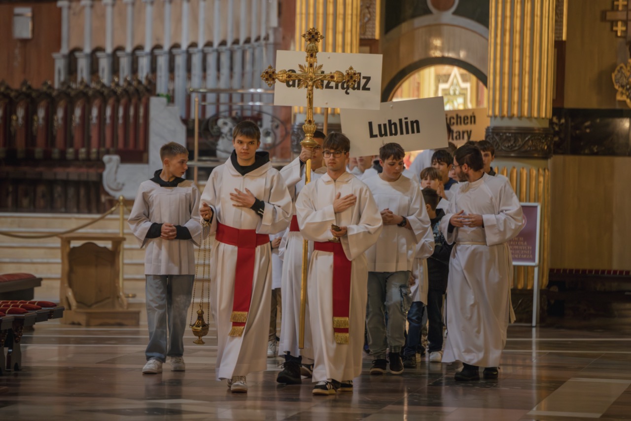 [GALERIA] 170 ministrantów na zjeździe w Licheniu