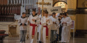 „Służę Bogu i jest do dla mnie ważne”. 170 ministrantów na zjeździe w Licheniu [ZDJĘCIA]