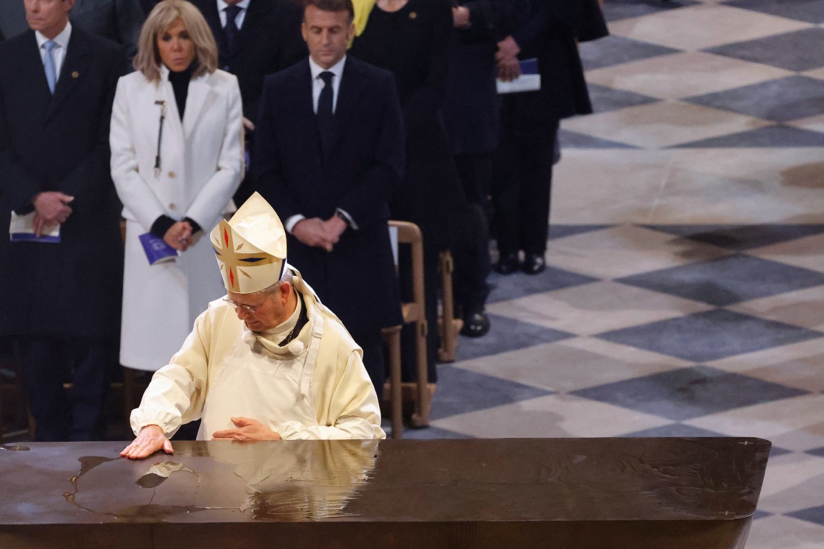 Notre Dame de Paris Msza święta 8.12.2024
