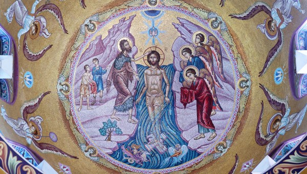 Baptism-of-the-Lord-Fr.-Lawrence-OP-Flickr-cc