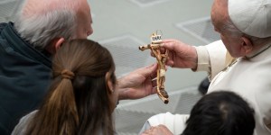 Papież Franciszek: Nawet jeden przypadek wykorzystania dziecka to za dużo!
