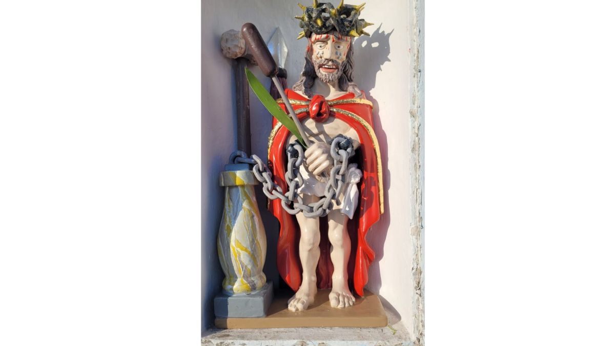 Kradzież figurek w powiecie strzeleckim. Ktoś zamienia je na styropianowe
