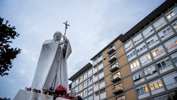 ITALY-VATICAN-POPE-HEALTH-GEMELLI-HOSPITAL