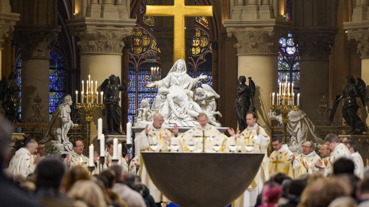 Odbudowa Notre Dame