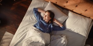 Jak pomóc bliskiej osobie z depresją? Słowa i gesty, które mogą uratować życie