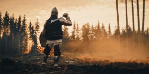 30 lat po jego śmierci widziano go na czele wojska. Trójręki święty królewicz