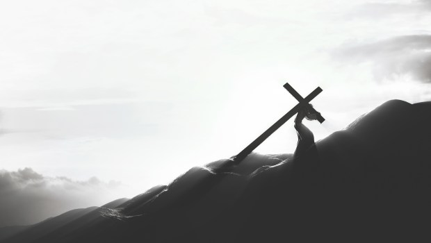 Jezus dźwiga krzyż