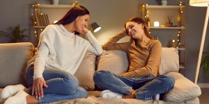 Jak rozmawiać z nastolatkiem, który nie chce rozmawiać?