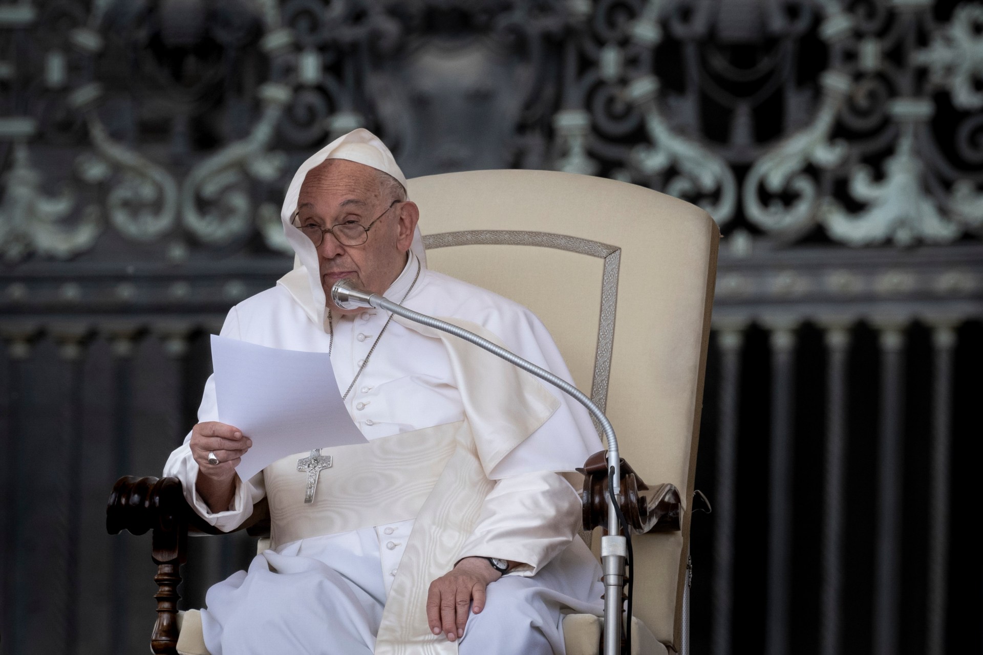https://pl.aleteia.org/2024/07/18/papiez-odwiedzi-bazylike-santa-maria-maggiore-chce-byc-tam-pochowany