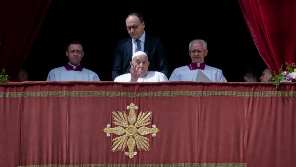 Corner Item Image - Urbi et Orbi – Papież Franciszek: Chrystus zmartwychwstał! W tym orędziu zawarty jest cały sens naszej egzystencji 