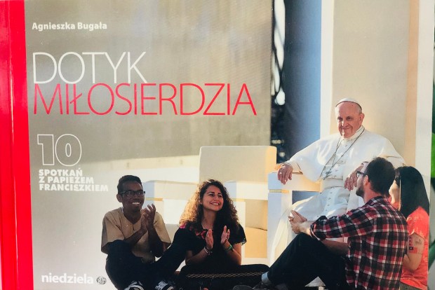 Okładka książki „Dotyk miłosierdzia”