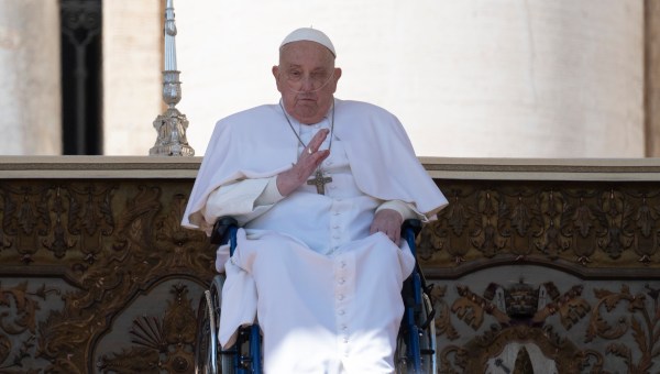 Corner Item Image - Anioł Pański z Franciszkiem: Jezus przywraca utracone piękno