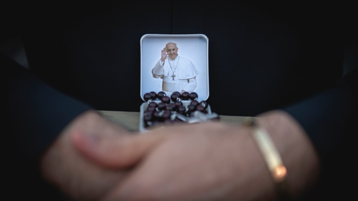 Faithful pray during the Rosary prayers in honor of Pope Francis