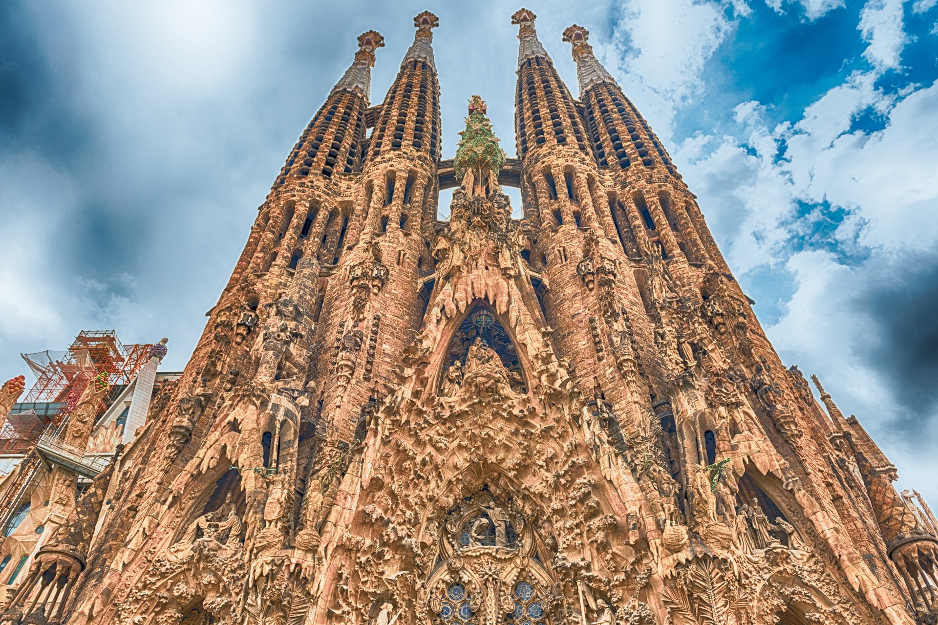 Antoni Gaudi, twórca Sagrada Familia i jego proces beatyfikacyjny