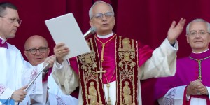 Biały dym. Mamy papieża Leona XIV![🔴AKTUALIZACJE]