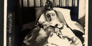 Świadek cierpienia dla miłości. „Świętość nie polega na przebywaniu w kościele z różańcem w ręku”