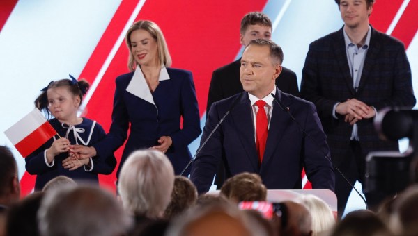 Corner Item Image - „Dziewczynko. Nie zmieniaj się”. Kasia Nawrocka i lekcja człowieczeństwa dla dorosłych